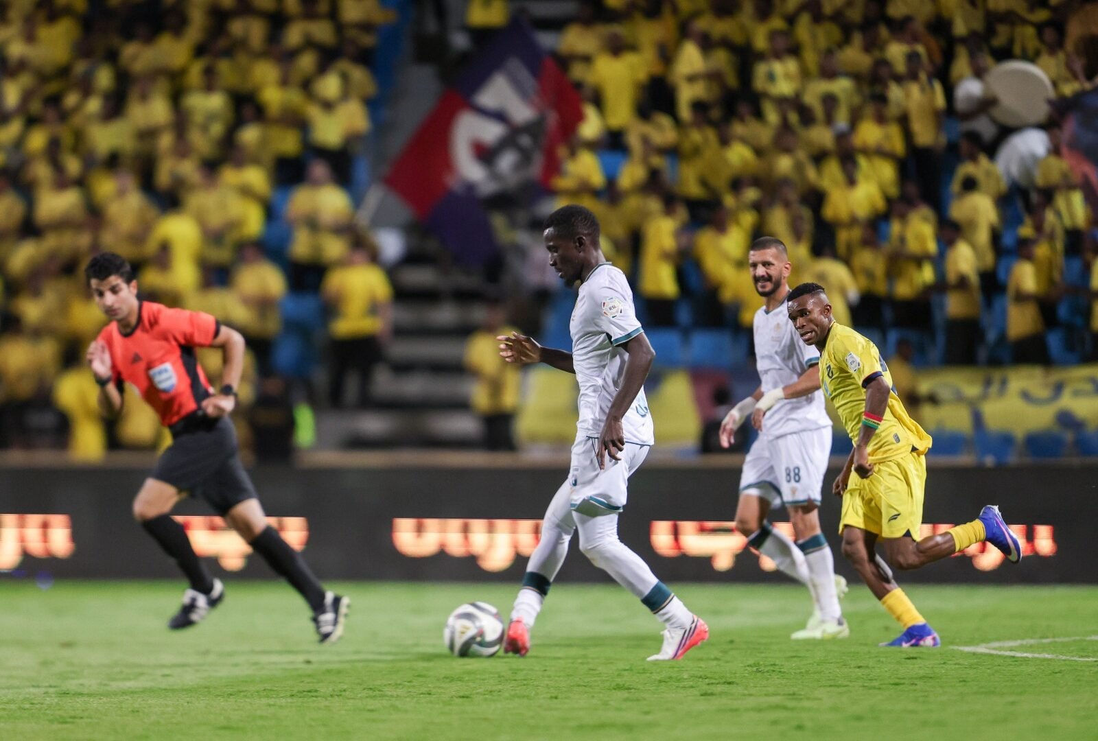 Idrissa Gana Gueye Leads Diriyah Club’s Push in First Roshn Saudi League Season
