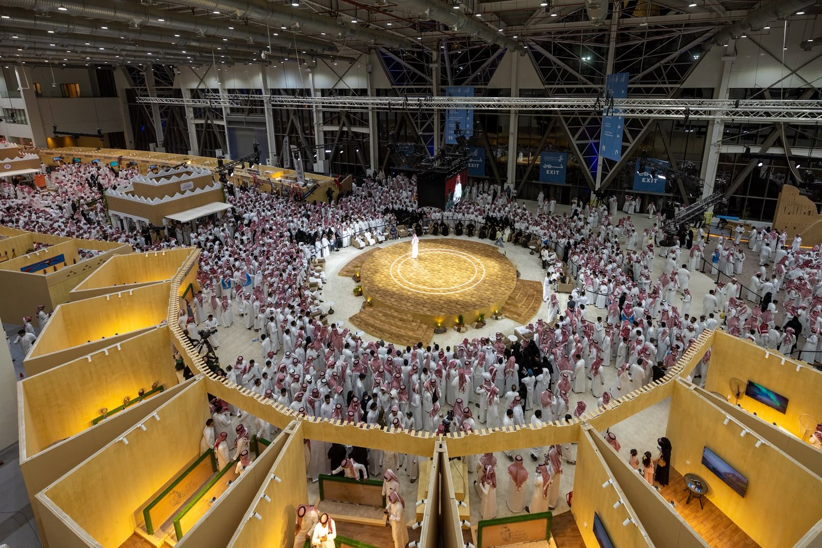 National Center for Falcons Auction 2026 Opens for Locally Caught Falcons