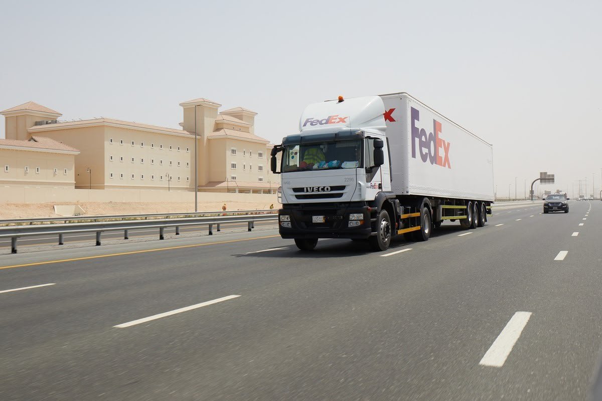 FedEx Expands Dangerous Goods Road Transport Across Five GCC Markets